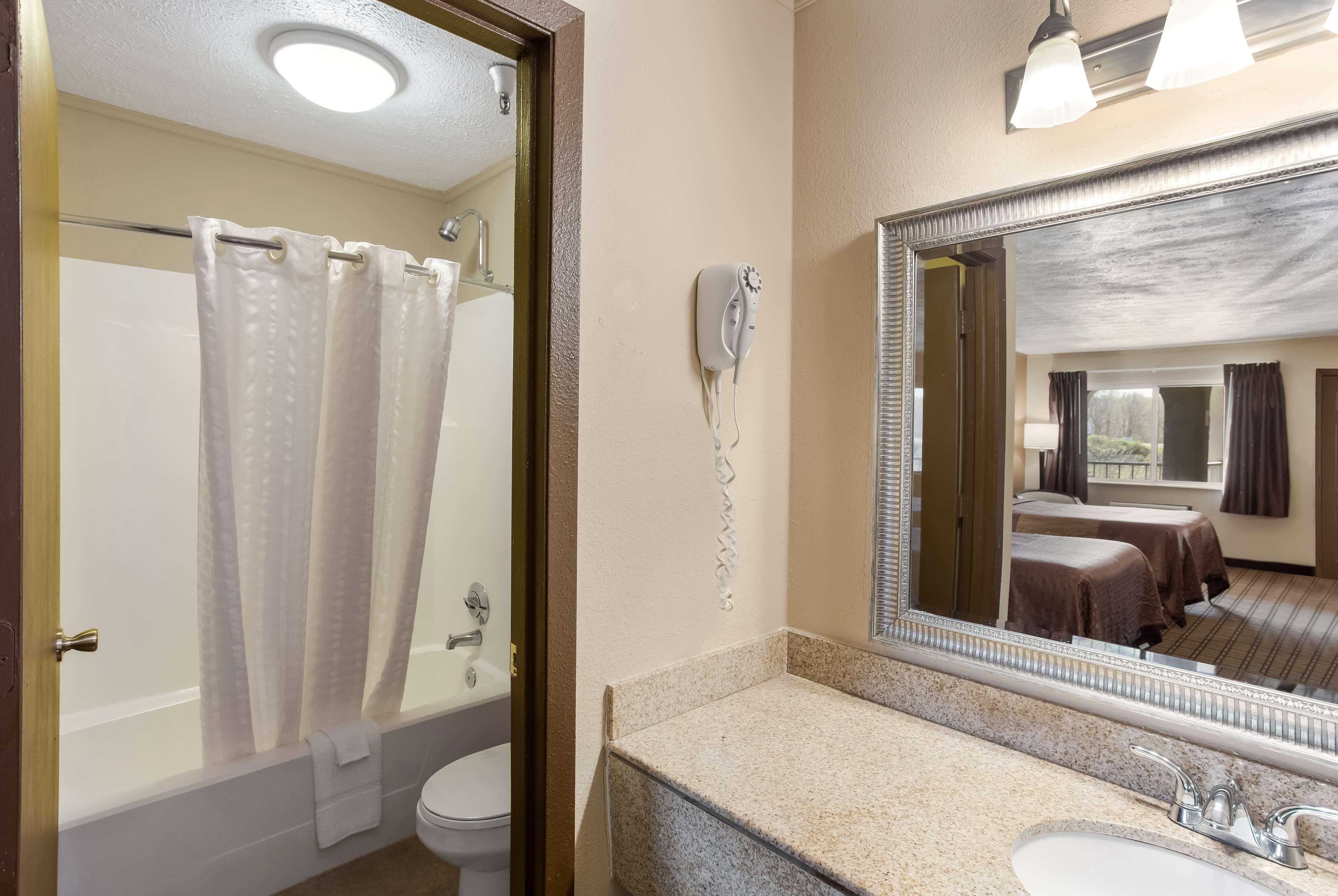 Surestay Hotel By Best Western Summersville Extérieur photo