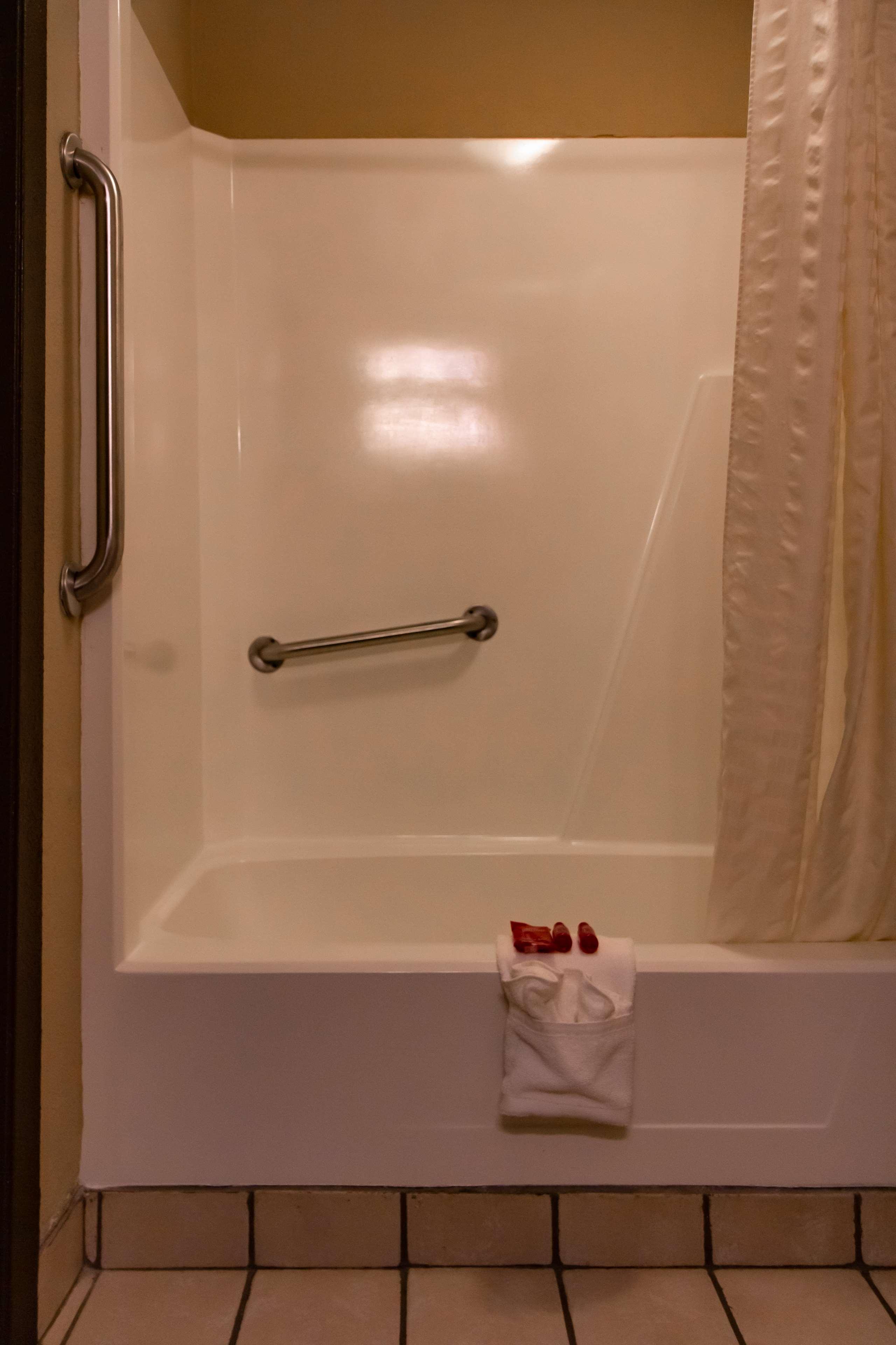 Surestay Hotel By Best Western Summersville Extérieur photo